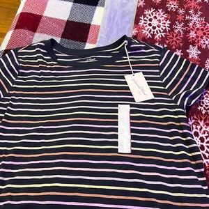 Universal thread tee: brand new with tags